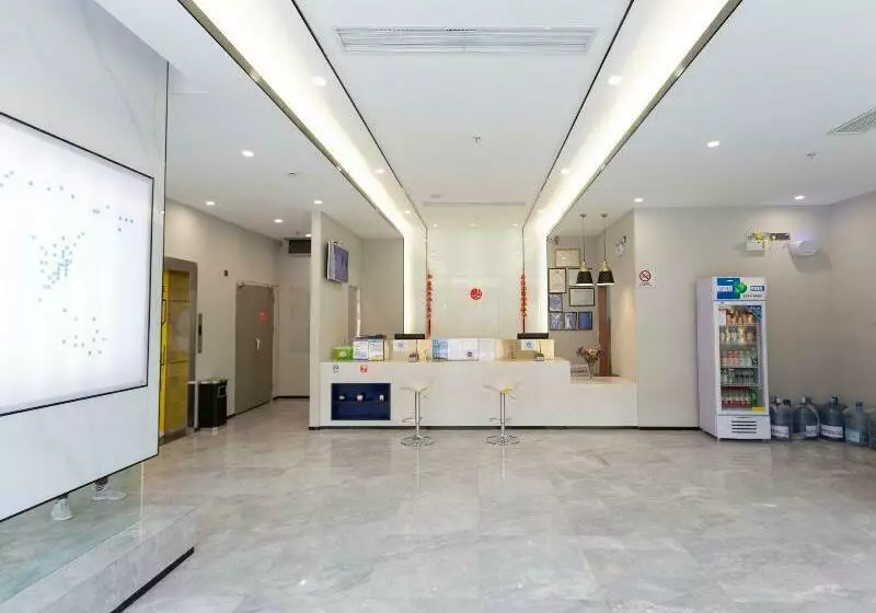 Hotelli 7 Days Inn Xingyi Pingdong Avenue