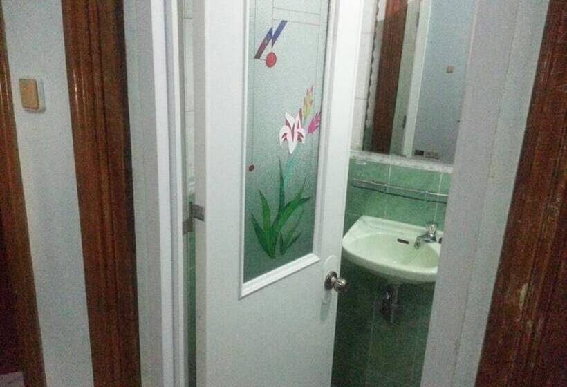 בית מלון כפרי Surigao Tourist Inn Annex