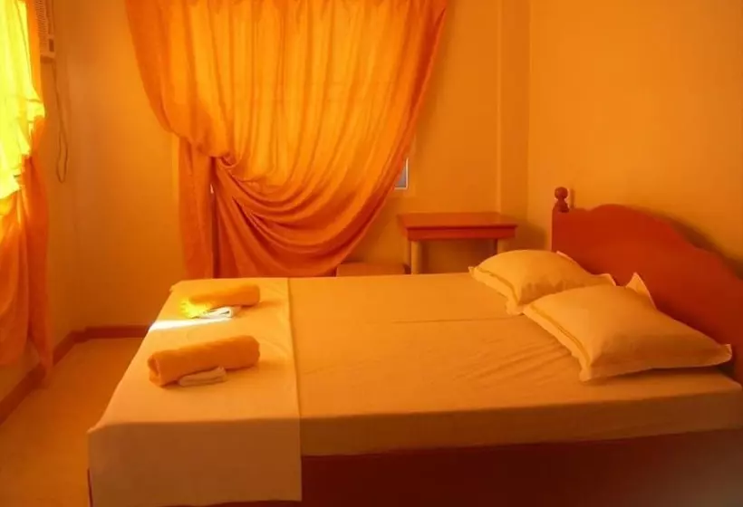 ホテル Surigao Tourist Inn Annex