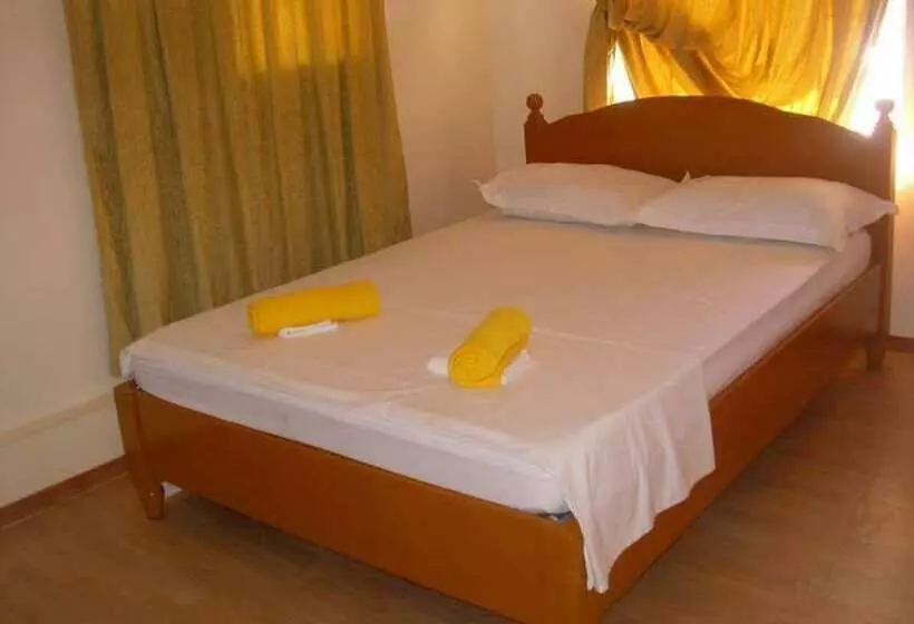ホテル Surigao Tourist Inn Annex
