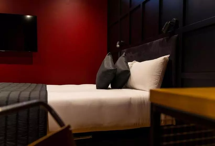 ホテル Dukes Street Apartment