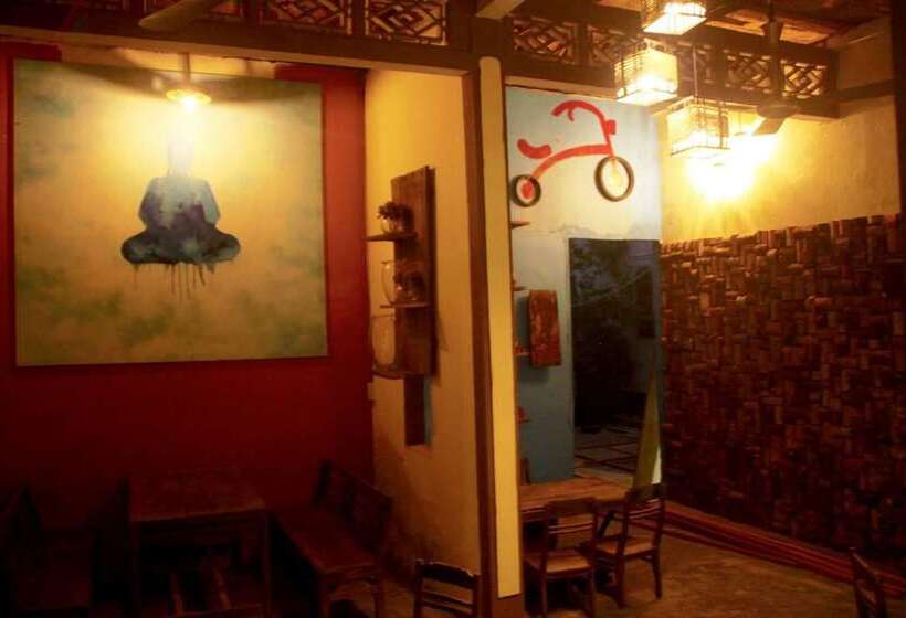 هتل Nguyen Shack Phong Nha Central Town   Hostel