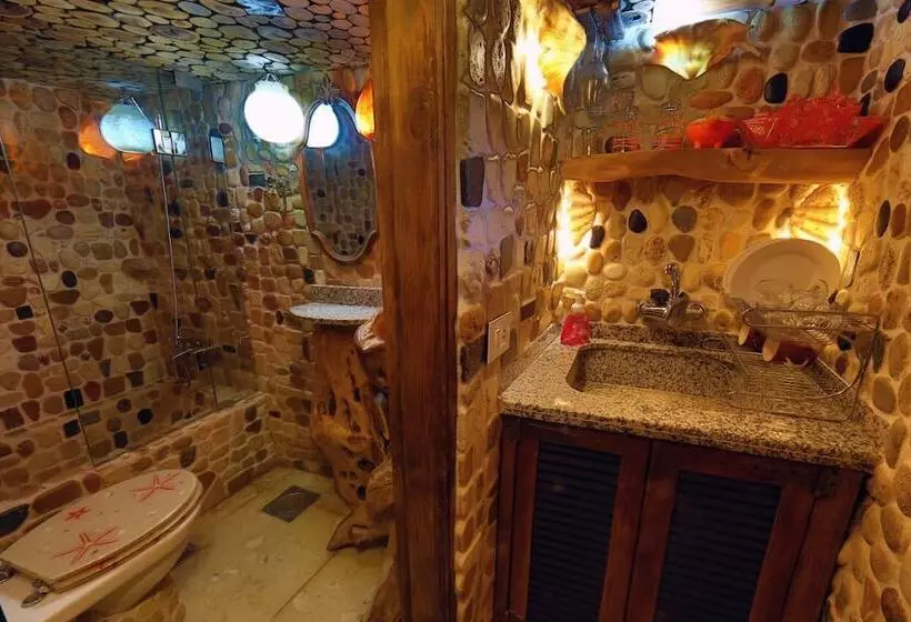 هتل Remhala Guest House