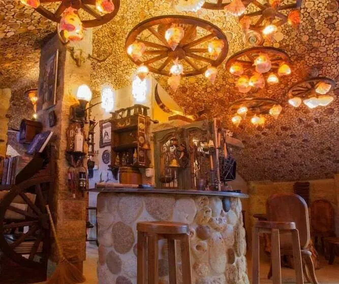 هتل Remhala Guest House