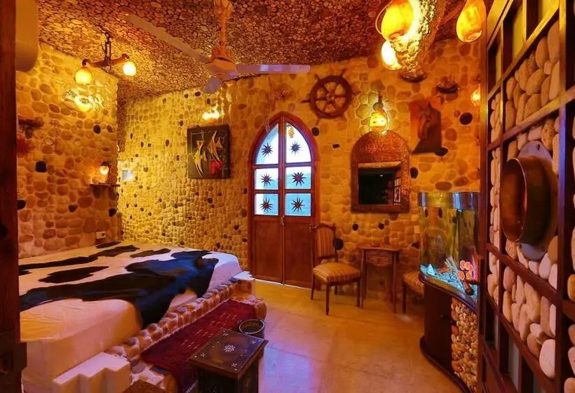 هتل Remhala Guest House