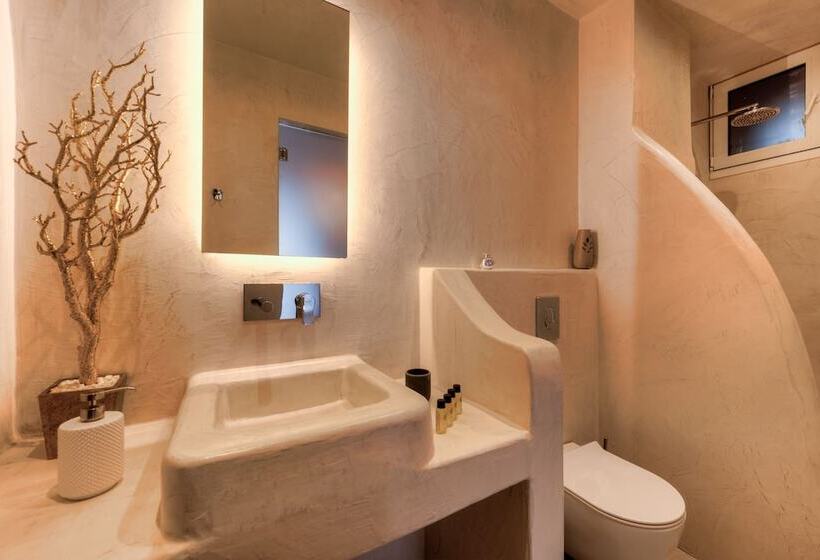 Hotel The Muse Of Santorini Hot Tub Suites