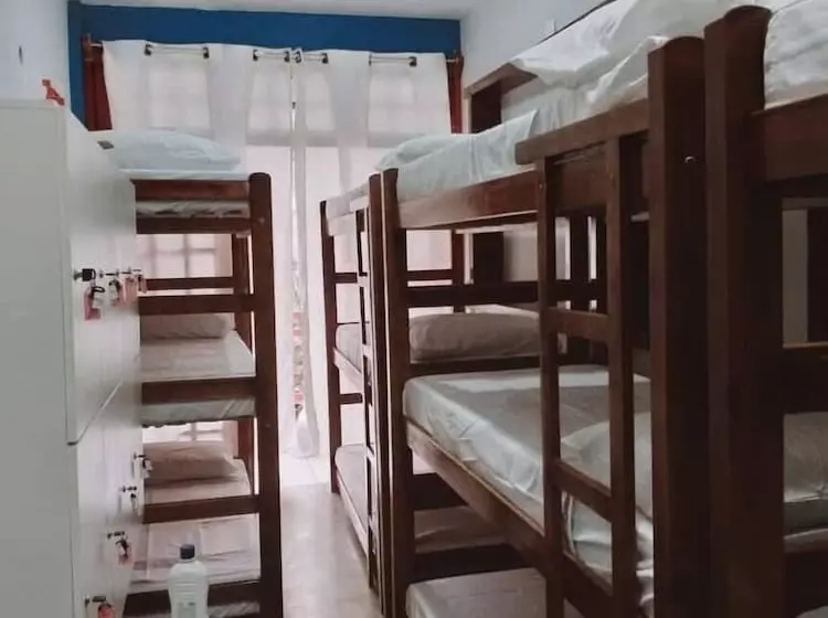 Pe Na Areia Beach Hostel