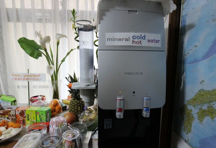 פנסיון Hilda Inn