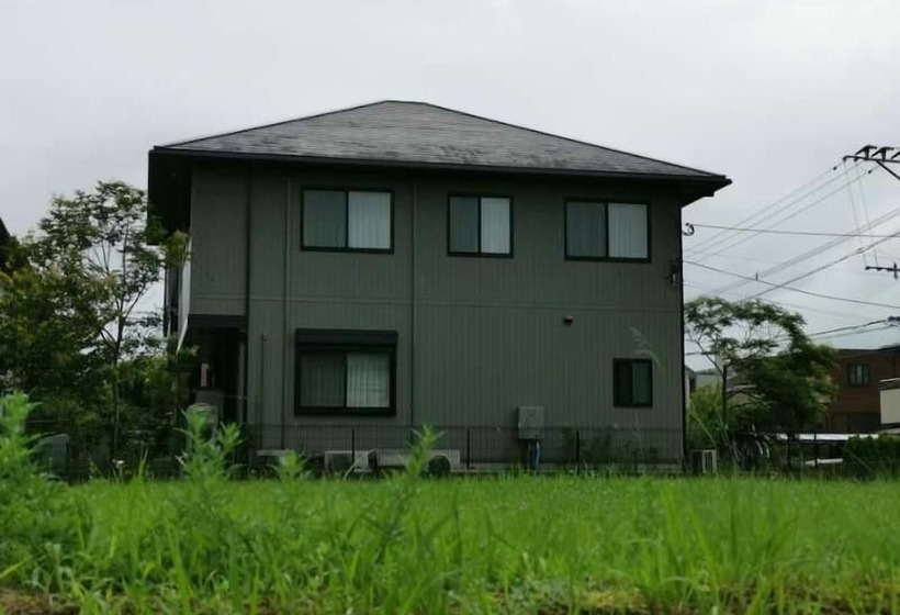 פנסיון South Wind Chalet