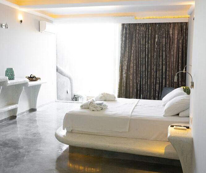 ホテル Demilmar Luxury Suites