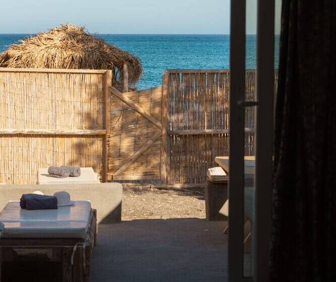 ホテル Demilmar Luxury Suites