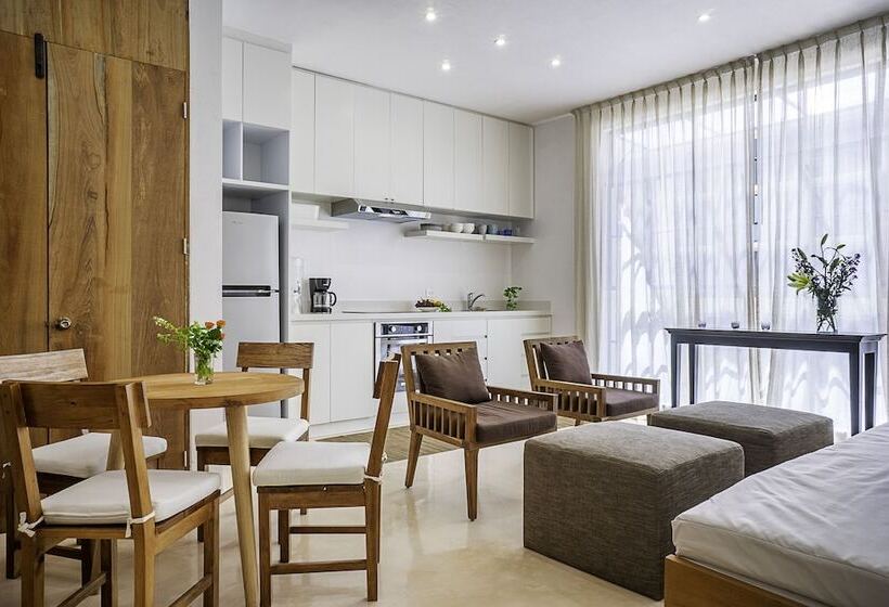 Hotel Calalily Aldea Zama By Homing Bird