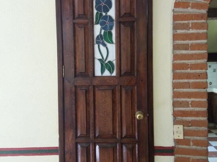 ホテル El Hostalito Sma Hostel