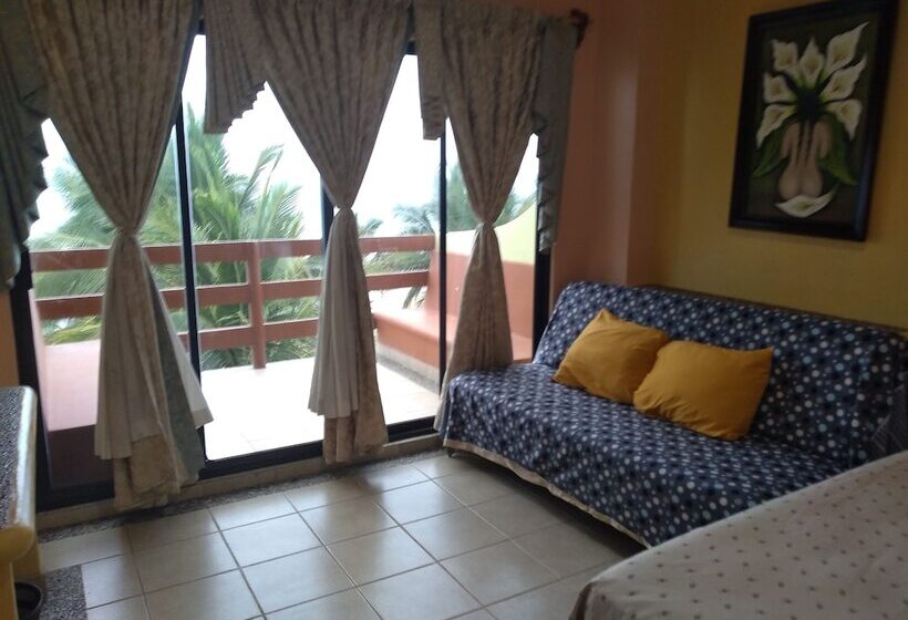 هتل Marbella Playa Larga