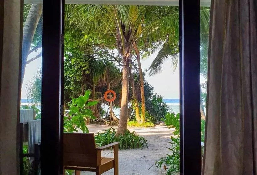 هتل Thundi Sea View