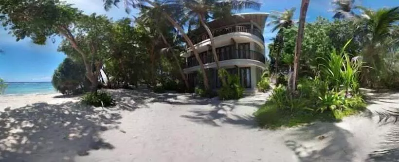 هتل Thundi Sea View