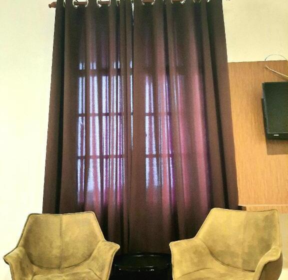 فندق صغير Dz Residence Tunjong