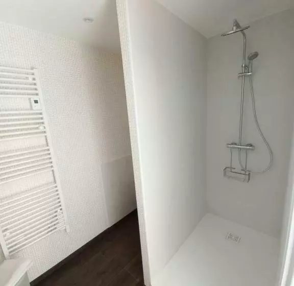 Aamiaismajoitus (B&B) L Eglantyne