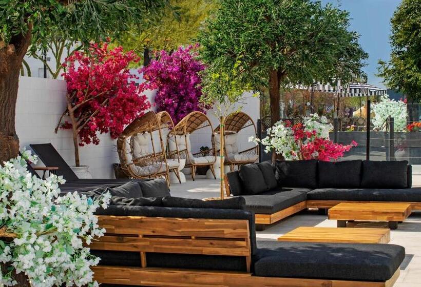 The English Hotel, Las Vegas, A Tribute Portfolio