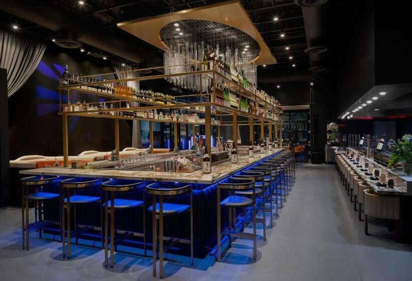 The English Hotel, Las Vegas, A Tribute Portfolio