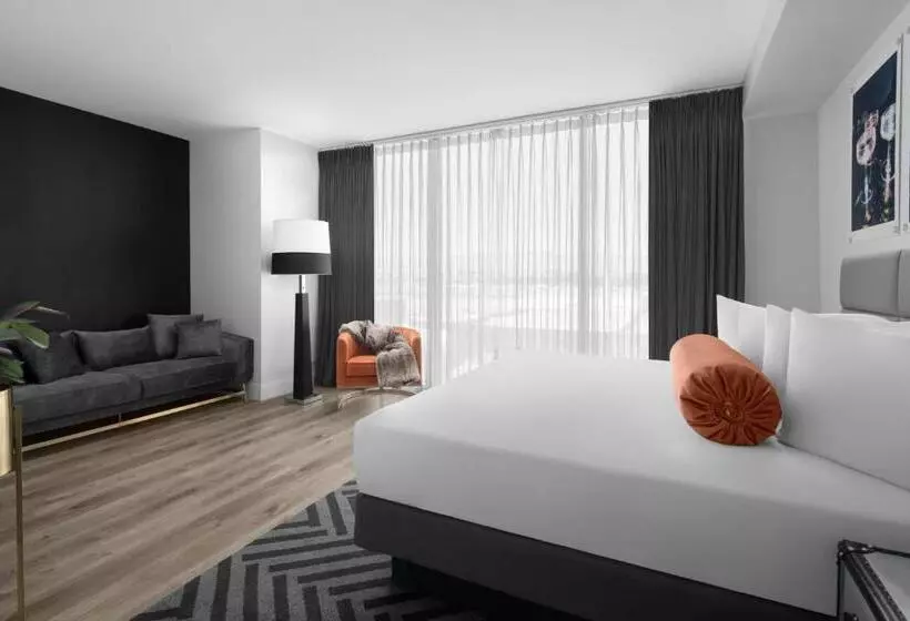 The English Hotel, Las Vegas, A Tribute Portfolio