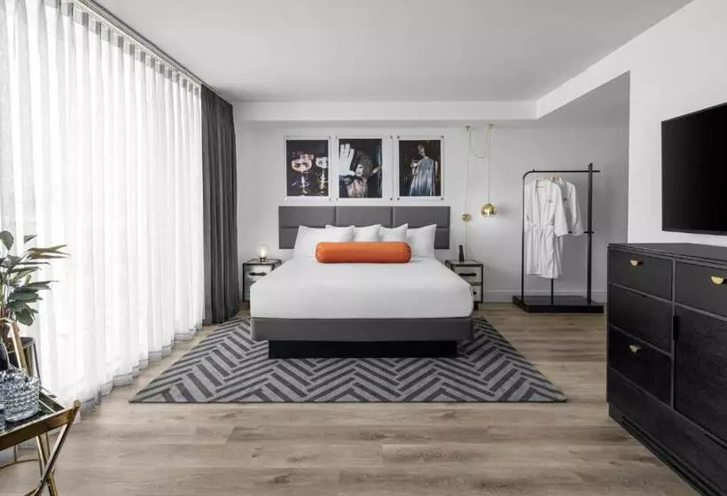 The English Hotel, Las Vegas, A Tribute Portfolio