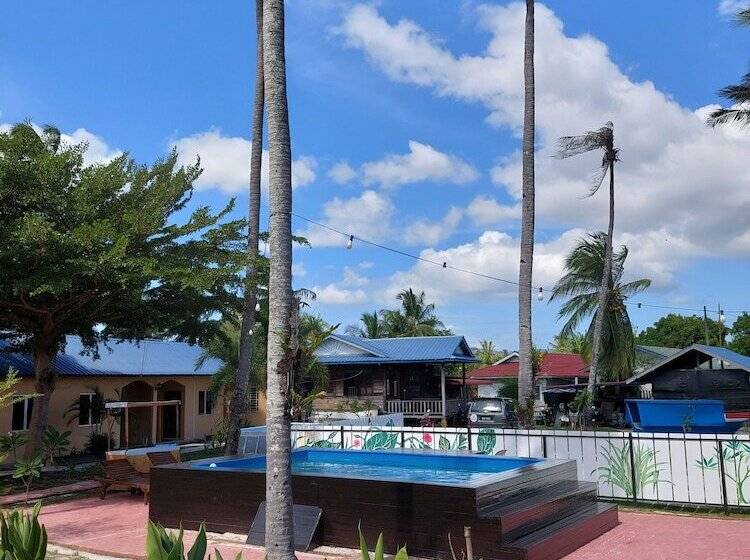 בית מלון כפרי Collection O 90622 Sehijau @ Cenang