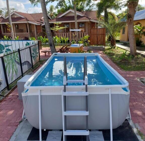 בית מלון כפרי Collection O 90622 Sehijau @ Cenang