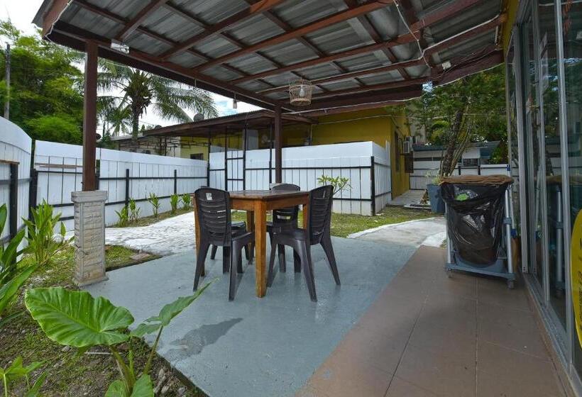 בית מלון כפרי Collection O 90622 Sehijau @ Cenang