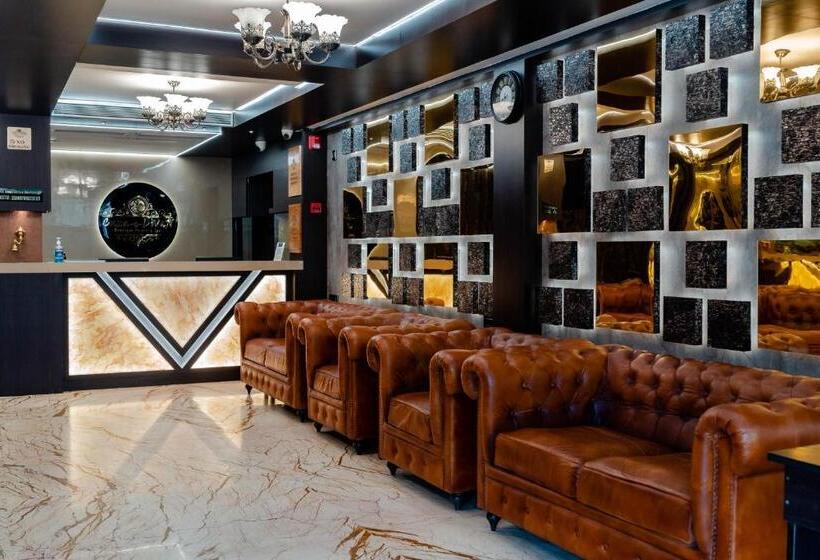 בית מלון כפרי Divan Clarks Inn, Goa