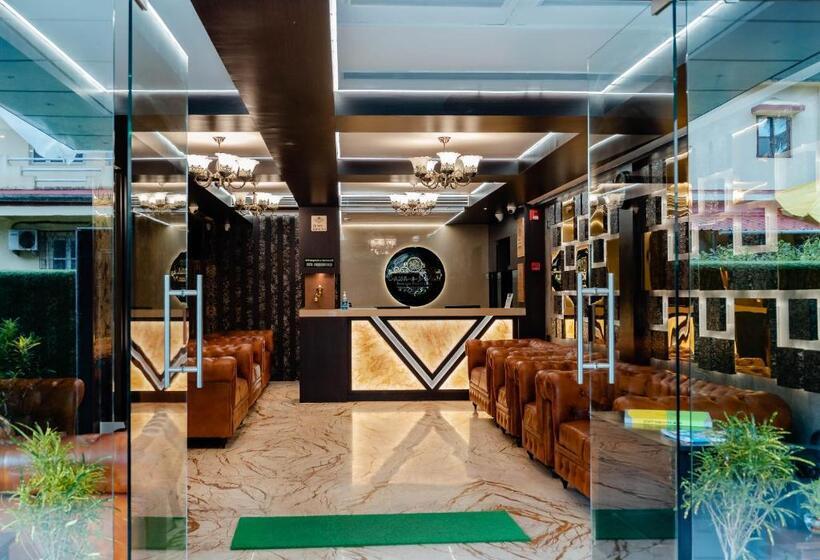 בית מלון כפרי Divan Clarks Inn, Goa