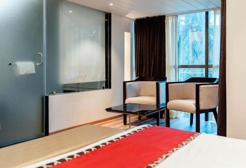 בית מלון כפרי Divan Clarks Inn, Goa