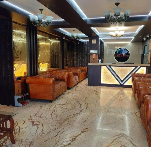 בית מלון כפרי Divan Clarks Inn, Goa