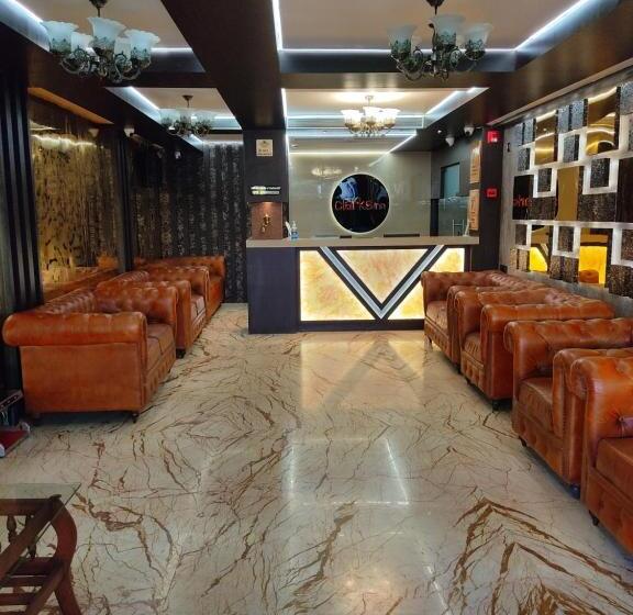 בית מלון כפרי Divan Clarks Inn, Goa