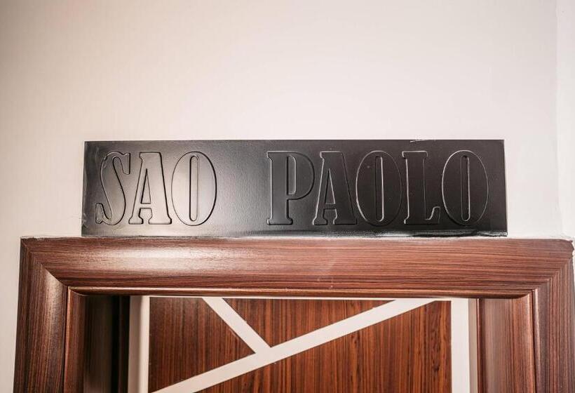 Magico Rooms & Apartments