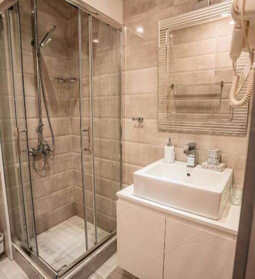 Magico Rooms & Apartments