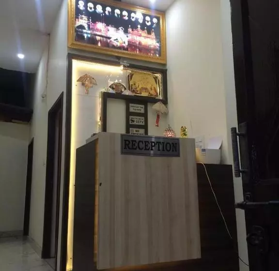پانسیون Arora Classic Guest House
