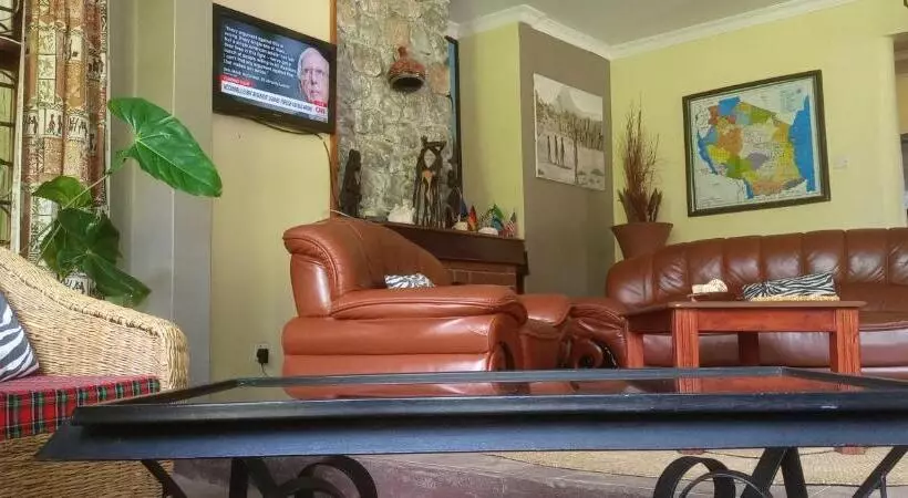 هاستل Karibu Heritage House