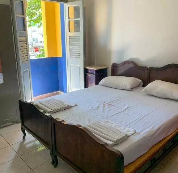 Hotel América