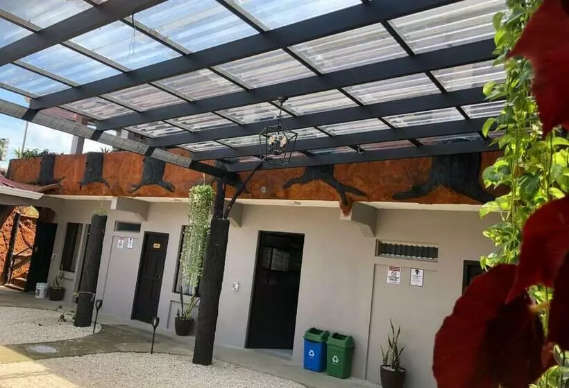 Hotelli La Vid La Fortuna