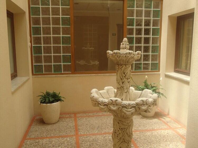 فندق ريفى Hostal Posada Entrevinas