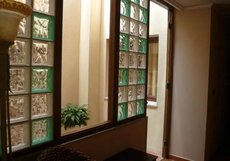 田舎風ホテル Hostal Posada Entrevinas