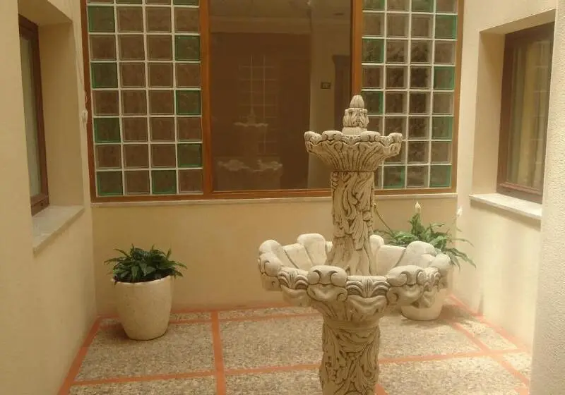 田舎風ホテル Hostal Posada Entrevinas