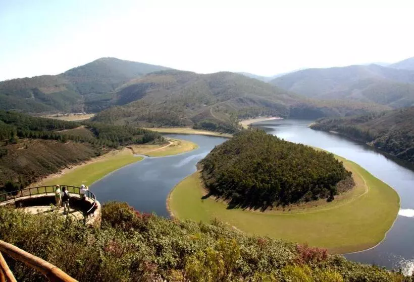 乡村酒店  La Posada Del Casar