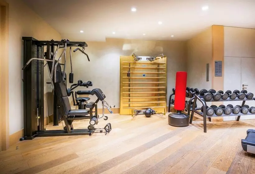 هتل So/ St. Petersburg