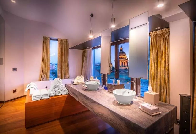 هتل So/ St. Petersburg