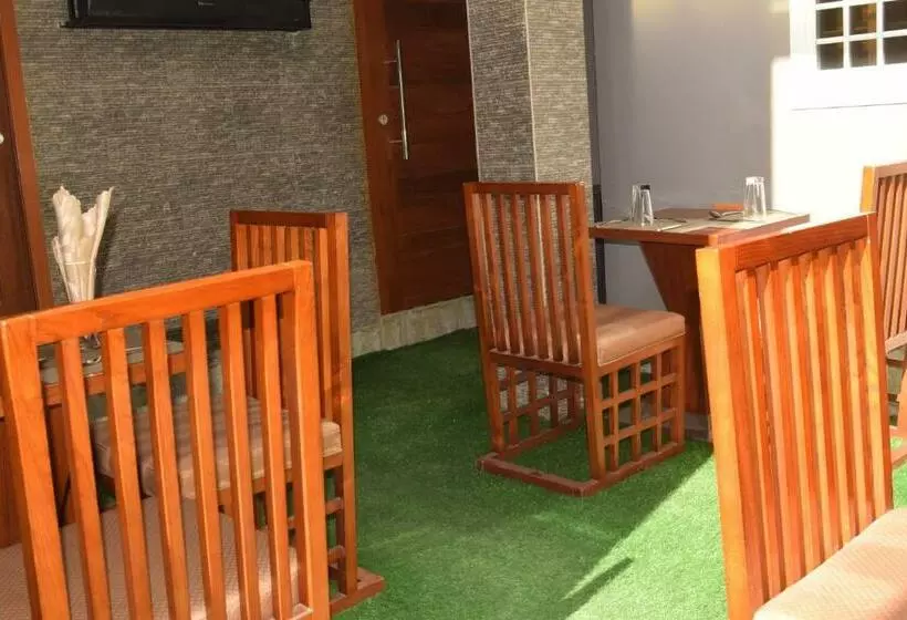 Aamiaismajoitus (B&B) Zimbo Golden Vip Lodge