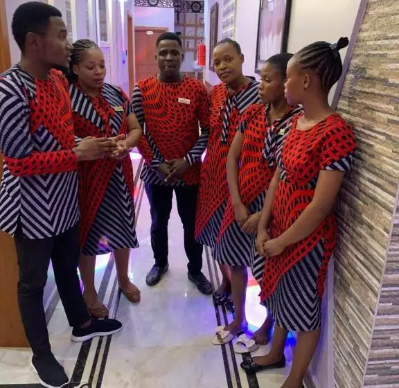 Aamiaismajoitus (B&B) Zimbo Golden Vip Lodge