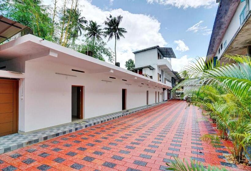 Hotel Flagship Thottunkal Building Thodupuzha