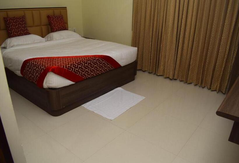 Hotel Kifa Residency